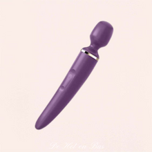 Charger l'image dans la galerie, Le stimulateur wand er woman xxl de couleur violet est chic, il dispose d'un manche très confortable pour une bonne prise en main.
