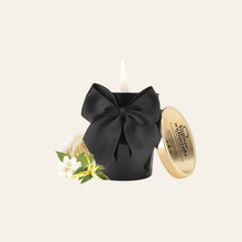 Charger l'image dans la galerie, Découvrez notre jolie bougie de massage de la marque Bijoux Indiscrets au doux parfum dans notre boutique en ligne et dans les Caraïbes. 
