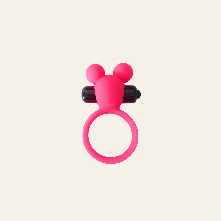 Le cockring rose Cute vibrant fonctionne à pile.