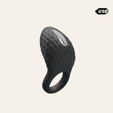 Charger l'image dans la galerie, Il vient aussi stimuler le clitoris de votre partenaire. Le silicone est biocompatible, ce qui veut dire qu’il ne viendra pas perturber la nature, et à plus forte raison la votre. L’essentiel est bien là !
