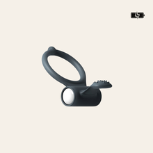 Charger l'image dans la galerie, Le cockring de la marque Dorcel est phosphorescent pour brillez la nuit avec votre partenaire. 
