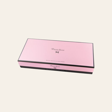 Charger l'image dans la galerie, Vente coffret luxe Saint Germain des prés de la collection Plaisir Secret comporte 6 huiles de massage sèches à offrir à votre amoureuse !
