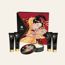 Charger l'image dans la galerie, Vente coffret cadeau pour passer une soirée érotique avec votre amoureux pleine de de romance.
