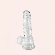 Charger l&#39;image dans la galerie, Ce gode translucide en silicone flexible est parfait pour une soirée pimentée avec votre amoureux.
