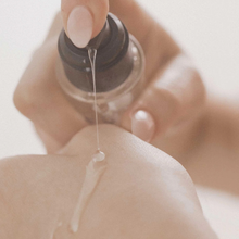 Charger l'image dans la galerie, Slow Sex est la gamme de produit cosmétique érotique de la marque Bijoux Indiscrets.
