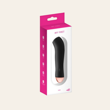 Charger l'image dans la galerie, Le mini vibromasseur constitue une première approche idéale des sextoys.
