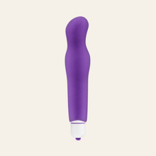 Charger l'image dans la galerie, Mini vibromasseur de la marque My First Love Stick.
