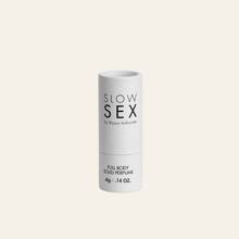 Charger l'image dans la galerie, Le parfum solide pour parties intimes pénis, boules ou vulves et fabriqué à partir d'ingrédients naturels sans produits nocifs pour votre corps et celui de votre partenaire.
