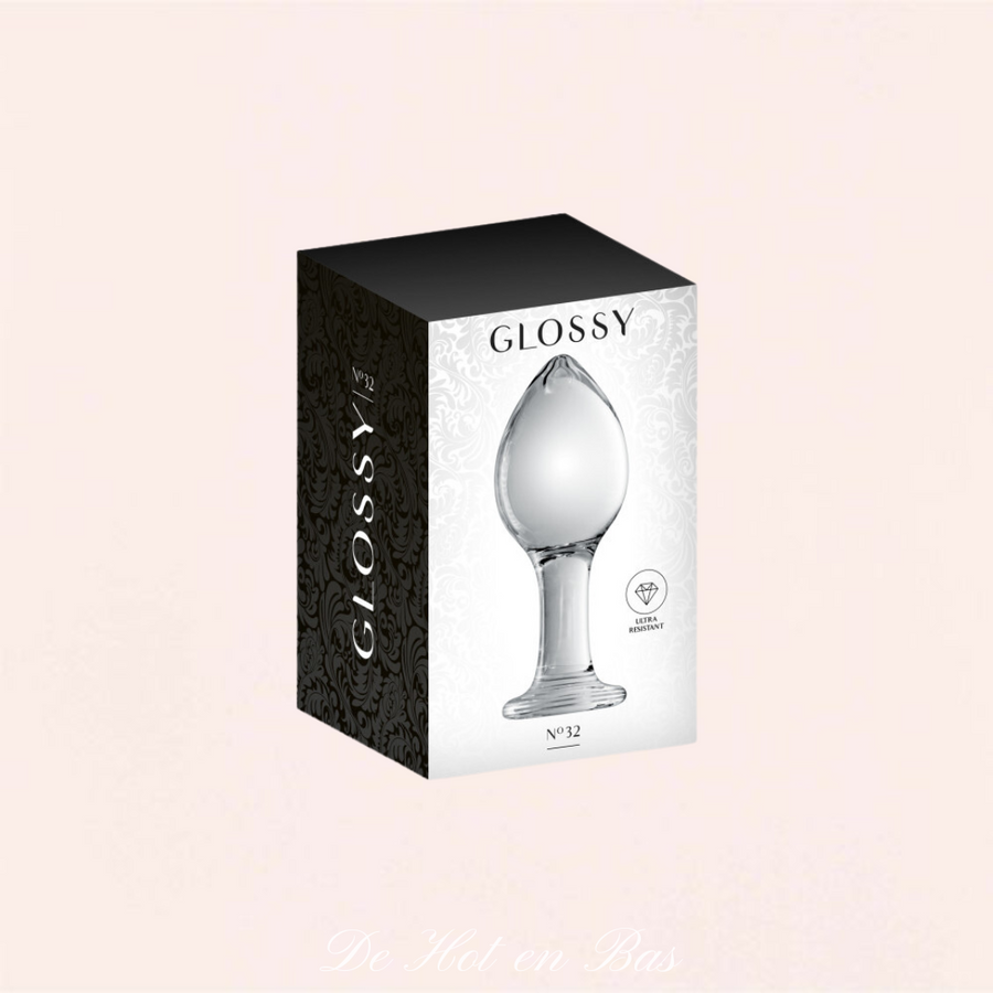 Les plugs en verres sont envoyés dans un coffret en carton de la marque Glossy.