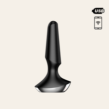 Charger l'image dans la galerie, Votre sextoy renferme deux puissants moteurs qui transmettent les vibrations tout le long de ce jouet de plaisir pour des sensations incroyables à chaque utilisation, en toute discrétion grâce à son mode silencieux. De plus, sa forme ergonomique et son toucher doux et souple vous promettent une utilisation facile et un port confortable, en toute sécurité !
