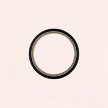 Charger l&#39;image dans la galerie, Rouleau de ruban de 15 mètres de couleur noir pour jeux et tenues fétichise pour couples.
