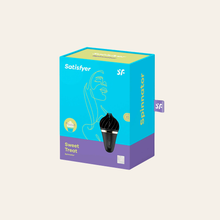 Charger l'image dans la galerie, Votre stimulateur rotatif noir Sweet Treat envoyé dans un joli coffret de la marque Satisfyer.
