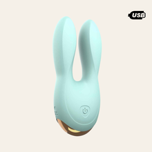 Charger l'image dans la galerie, Sextoys de la marque Love to Love, ce stimulateur puissant de couleur bleu menthe comporte deux moteurs.
