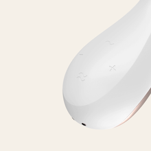 Charger l'image dans la galerie, Ce vibromasseur rabbit blanc stimulera le vagin et le clitoris mais d'une façon originale.
