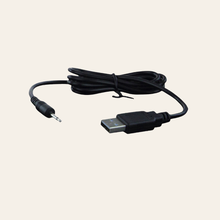 Charger l'image dans la galerie, Le câble du chargeur USB noir est dans le coffret vendu avec votre jouet intime vibrant de haute qualité.
