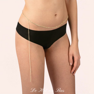 Chaine de taille Aude en strass dorée réglable pour s'adapter à toutes les tailles de hanches.