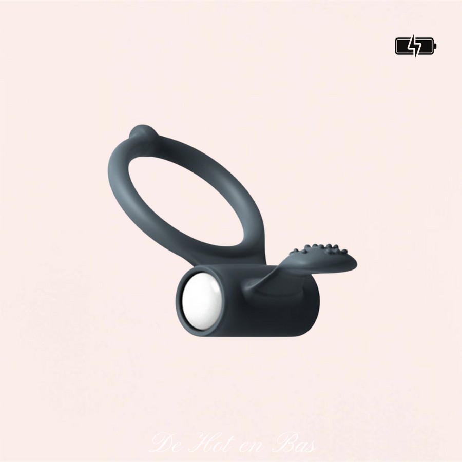 Le cockring de la marque Dorcel est phosphorescent pour brillez la nuit avec votre partenaire. 
