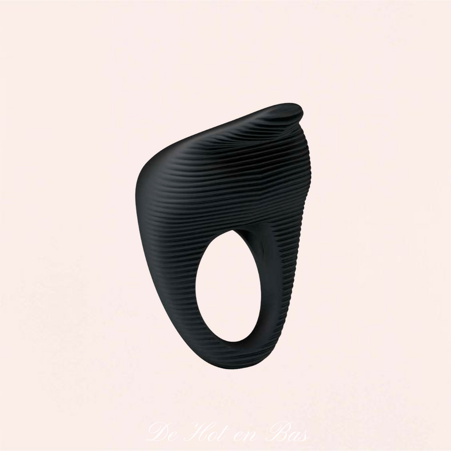 Le cockring, anneau pénien vibrant de couleur noir est lavable et réutilisable.