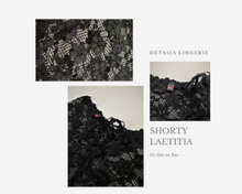 Charger l&#39;image dans la galerie, Découvrez notre shorty noir en dentelle fleurie de la collection Laetitia.
