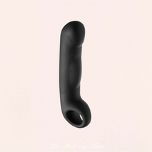 Charger l&#39;image dans la galerie, Parfait dildo noir de la marque Electrastim pour vous et votre partenaire.
