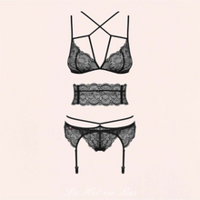 Charger l&#39;image dans la galerie, Vente d&#39;ensemble de lingerie pour femme en dentelle, collection ensemble noir Olivia de la marque Obsessive.

