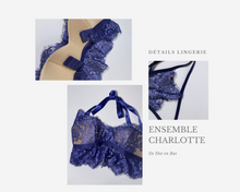 Charger l&#39;image dans la galerie, Ensemble en dentelle bleu avec soutien-gorge demi corset pour femme de la marque Obsessive.
