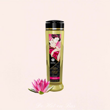 Charger l&#39;image dans la galerie, Une huile de massage de haute qualité pour vos massages sensuels Cœur de Lotus de la marque Shunga.
