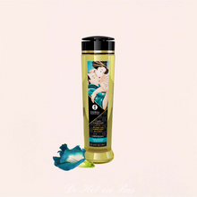 Charger l&#39;image dans la galerie, Massage sensuel et érotique avec cette huile de la marque Shunga, parfum fleurs des îles.
