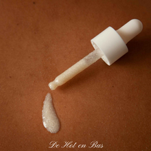 Charger l&#39;image dans la galerie, Ce flacon Slow Sex huile sèche brillante dispose d&#39;une pipette pour l&#39;utilisation facile sur votre peau.
