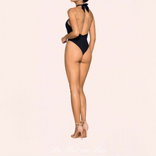 Charger l&#39;image dans la galerie, Maillot de bain noir chic de la marque Obsessive à petit prix pour femme.
