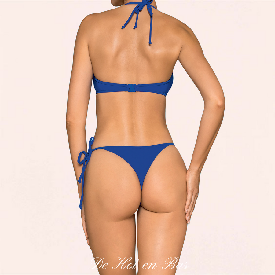 Vente maillot de bain string sexy bleu pour femme, disponible en taille S, M, L et XL pour un ajustement parfait.