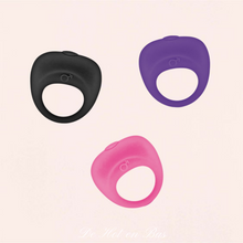 Charger l&#39;image dans la galerie, Le pack cockrings vibrants est composé de trois anneaux vibrants de couleurs différentes, noir, violet et rose.
