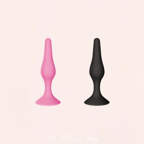 Le plug anal avec ventouse de la collection Soft est fabrique en silicone très doux de couleur noir ou rose.