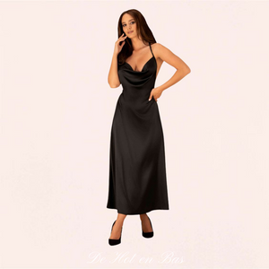 Vous pourrez totalement vous faire confiance dans cette sublime robe nuisette en dentelle et satin noir pour femme à petit prix.
